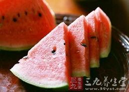 龙纹水岸吃瓜事件,网络热议背后的真相揭秘